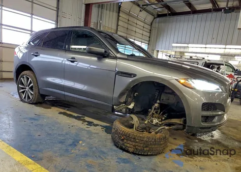 2018 Jaguar F-Pace Prestige z USA, uszkodzony, nr VIN SADCK2GX0JA351495